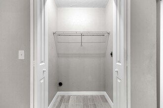 4151 SE 22nd Ave in Ocala, FL - Foto de edificio - Building Photo