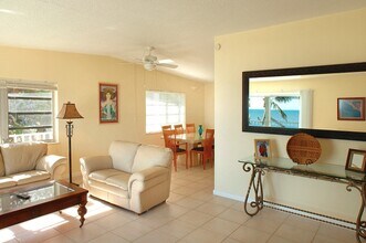 159 Dubonnet Rd in Tavernier, FL - Building Photo - Building Photo