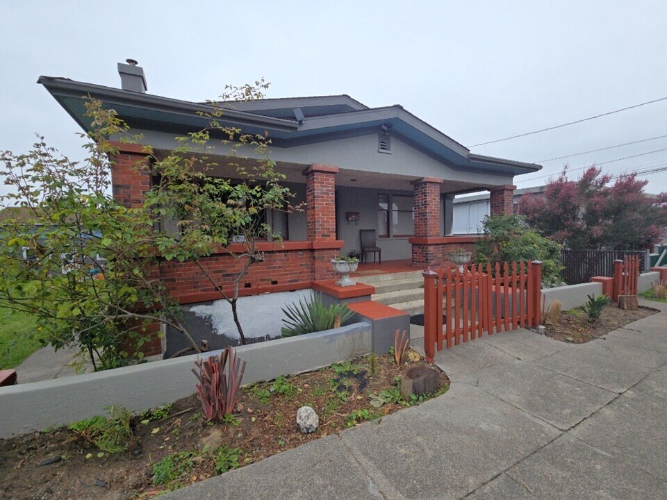 2314 Union St in Eureka, CA - Building Photo