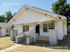 815 E Pine Ave in Enid, OK - Building Photo