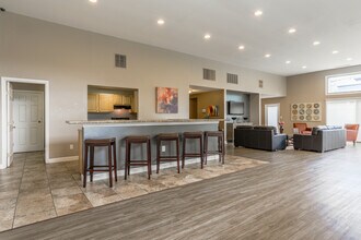Arbor Pointe in Fairfield, OH - Foto de edificio - Interior Photo