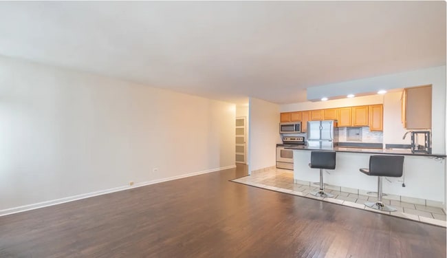 6030 N Sheridan Rd, Unit #1310 in Chicago, IL - Building Photo - Building Photo