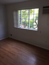 22 Sharrotts Rd, Unit 1 in Staten Island, NY - Foto de edificio - Building Photo