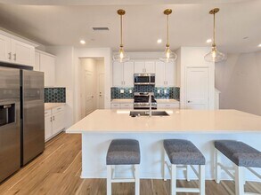 1707 Silverberry Wy in Oceanside, CA - Building Photo - Building Photo