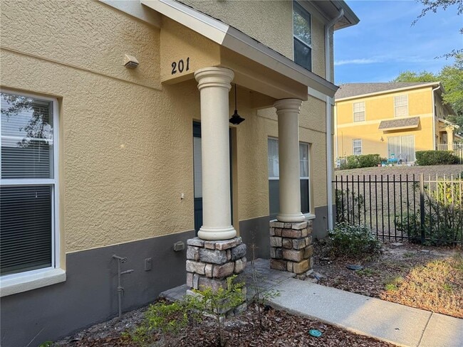 201 Drawbridge Ln in Valrico, FL - Building Photo - Building Photo