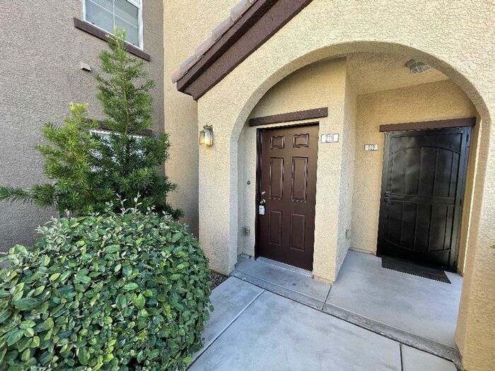 7660 W Eldorado Ln in Las Vegas, NV - Building Photo