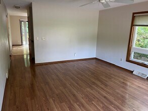 211 Brookwood Dr in Mount Horeb, WI - Building Photo - Building Photo