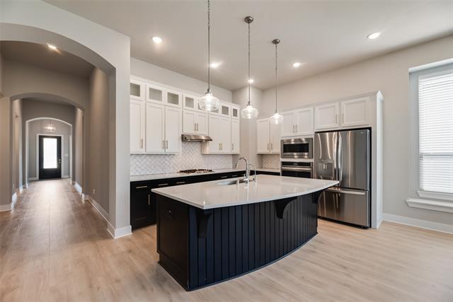 property at 3105 Columbia Dr