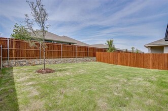 2330 Aspen Hl Dr in Heartland, TX - Building Photo - Building Photo