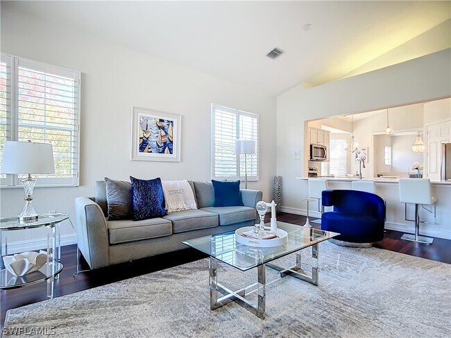 property at 4752 Stratford Ct