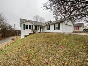 2430 E Manitou St in Joplin, MO - Building Photo - Building Photo