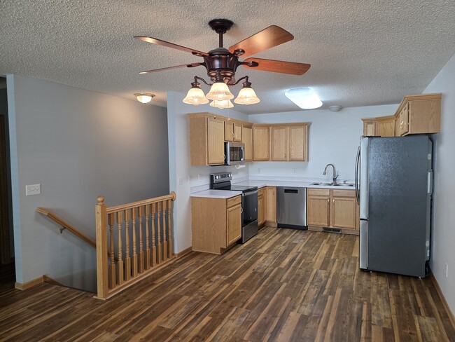 804 Ivy Ridge Ln in Buffalo, MN - Building Photo - Building Photo