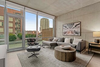 1443 S State St in Chicago, IL - Foto de edificio - Building Photo