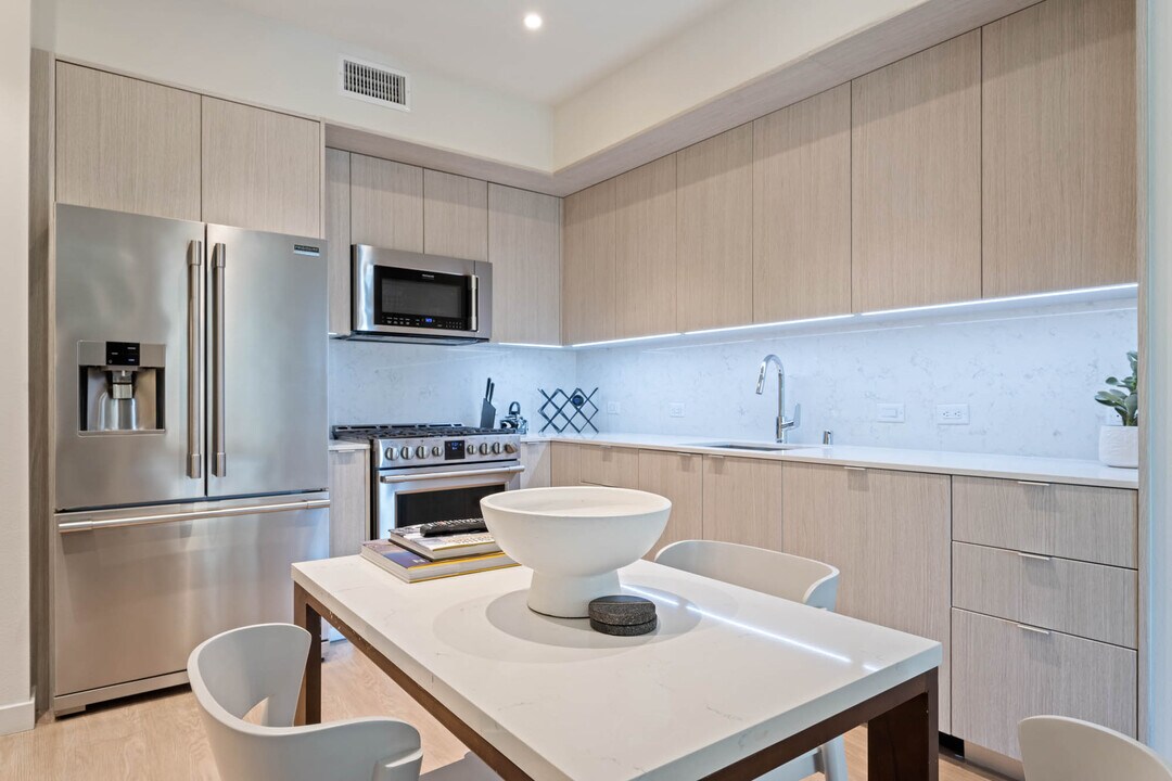 5875 Interceptor St in Los Angeles, CA - Building Photo