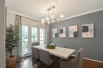 7 E Shale Creek Cir in Spring, TX - Building Photo - Building Photo