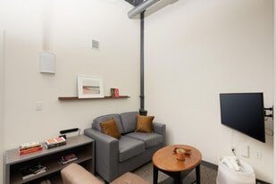 1125 N 9th St in Milwaukee, WI - Building Photo