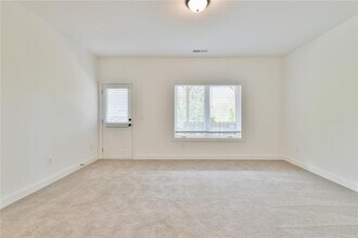 368 Clark Xing in Sandy Springs, GA - Building Photo - Building Photo