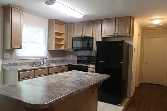 620 Harper Ave in Auburn, AL - Building Photo - Building Photo