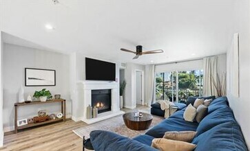 6435 Kanan Dume Rd, Unit 37 in Malibu, CA - Building Photo - Building Photo