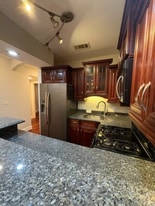 106 E Brookline St, Unit 1 in Boston, MA - Building Photo