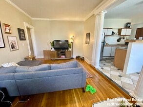 5 Braemore Rd, Unit 2 in Boston, MA - Building Photo - Building Photo