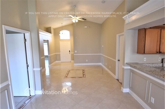 2900 Cool Breeze Cir in St. Cloud, FL - Foto de edificio - Building Photo