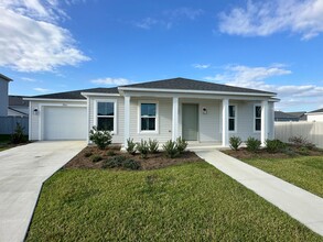 7511 Danford Pl in Okahumpka, FL - Building Photo - Building Photo