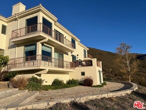 5200 Horizon Dr in Malibu, CA - Building Photo - Building Photo