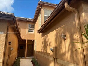 1575 Veracruz Ln in Weston, FL - Building Photo - Building Photo