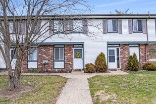 Beaver Creek Village Apartments in Monaca, PA - Building Photo