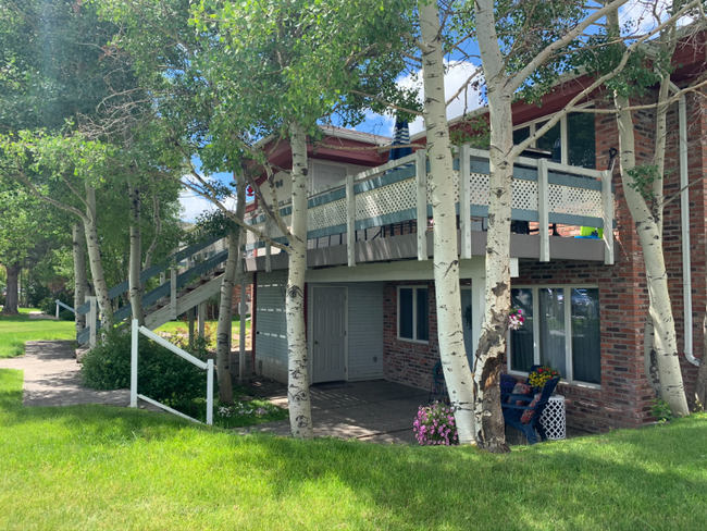 1608 Sand Ct in Great Falls, MT - Building Photo - Building Photo