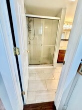 6 Locust St, Unit 1 in Elmwood Park, NJ - Building Photo - Building Photo