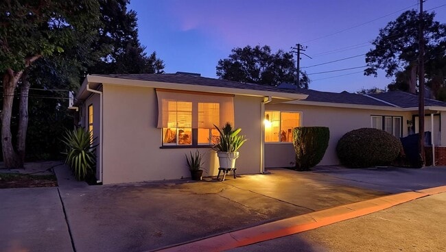 3265-3267 9th Ave in Sacramento, CA - Building Photo - Building Photo