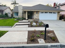 2806 S Diamond St in Santa Ana, CA - Building Photo