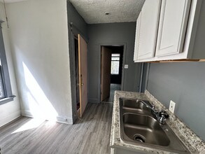 2876 N 26th St in Milwaukee, WI - Building Photo - Building Photo