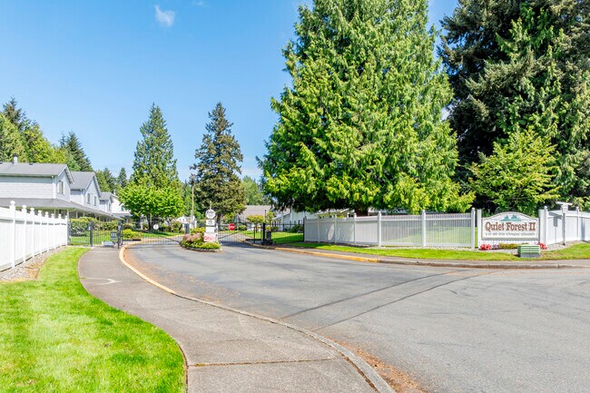 Quiet Forest II & III in Federal Way, WA - Building Photo - Building Photo