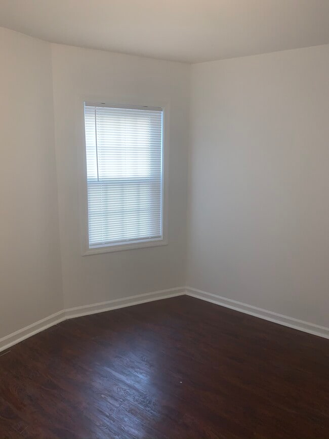 210 6th St, Unit 1
