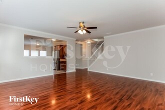 14008 Lawrence Farm Ln in Charlotte, NC - Building Photo - Building Photo