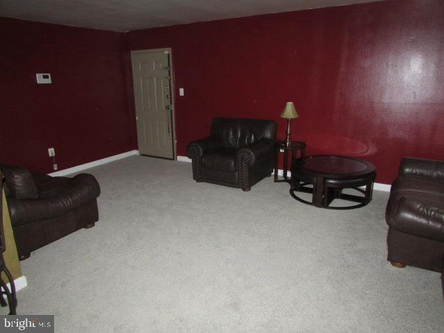 6310 Hil-Mar Dr-Unit -9-11 in District Heights, MD - Foto de edificio