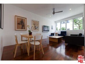 1515 Orange Grv Ave in Los Angeles, CA - Building Photo - Building Photo