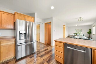 4155 Wayside Ct in Bellingham, WA - Foto de edificio - Building Photo
