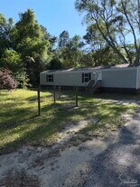 5049 Bent Tree Rd in Milton, FL - Building Photo