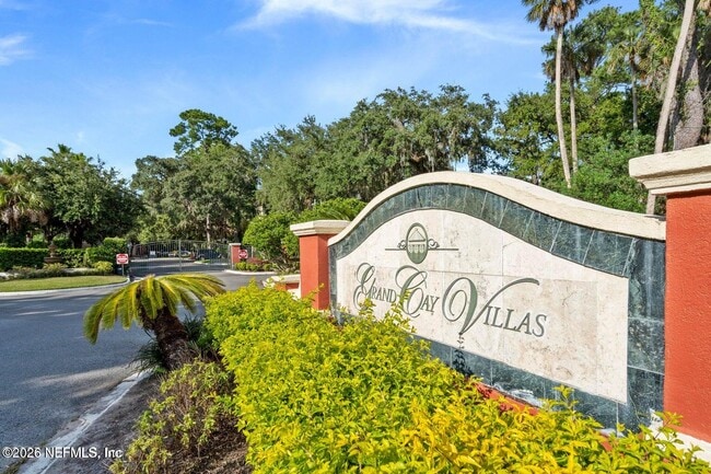 property at 170 Veracruz Dr