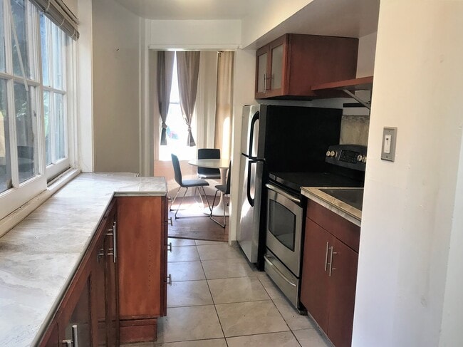 2531 Ridge Rd, Unit 2 in Berkeley, CA - Building Photo - Building Photo