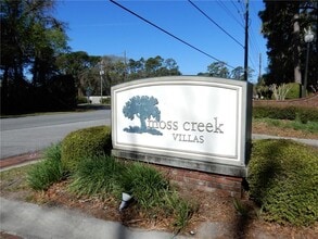 360 Moss Creek Ln in Brunswick, GA - Building Photo - Building Photo