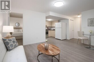 58 Carrington Pl in Guelph, ON - Building Photo - Building Photo