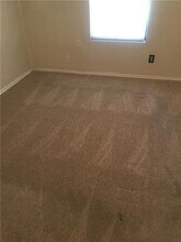 4704 Sandage Ave in Fort Worth, TX - Foto de edificio - Building Photo