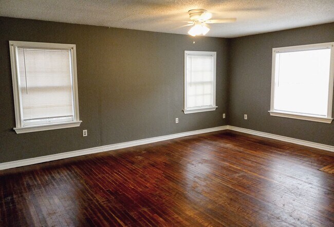 property at 2115 27th St