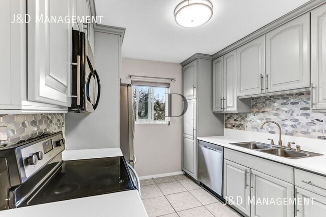 property at 4252 35th St