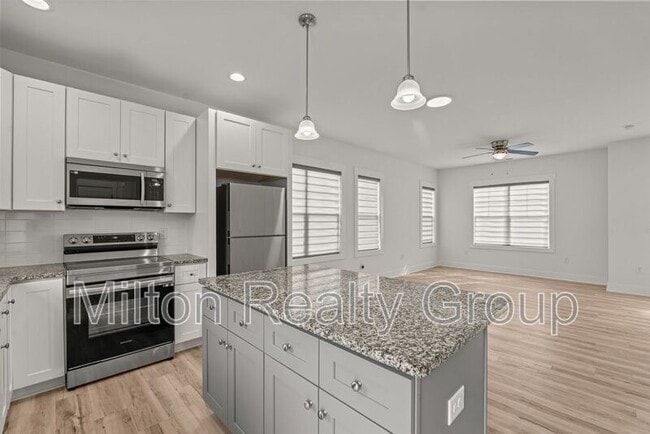 property at 405 E Harnett St